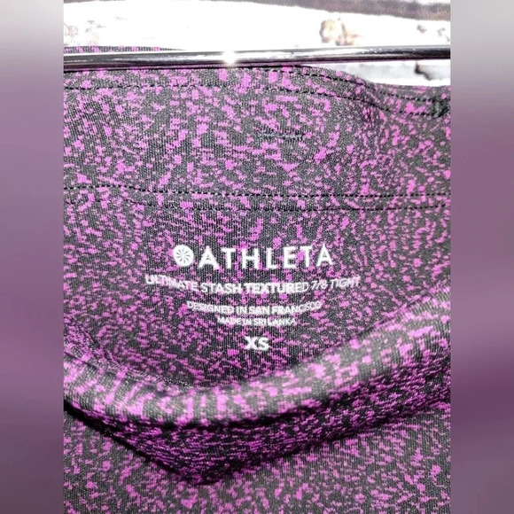 Athleta Ultimate Stash Textured‎ 7/8 Tight size XS Black Purple Performance - Picture 5 of 10